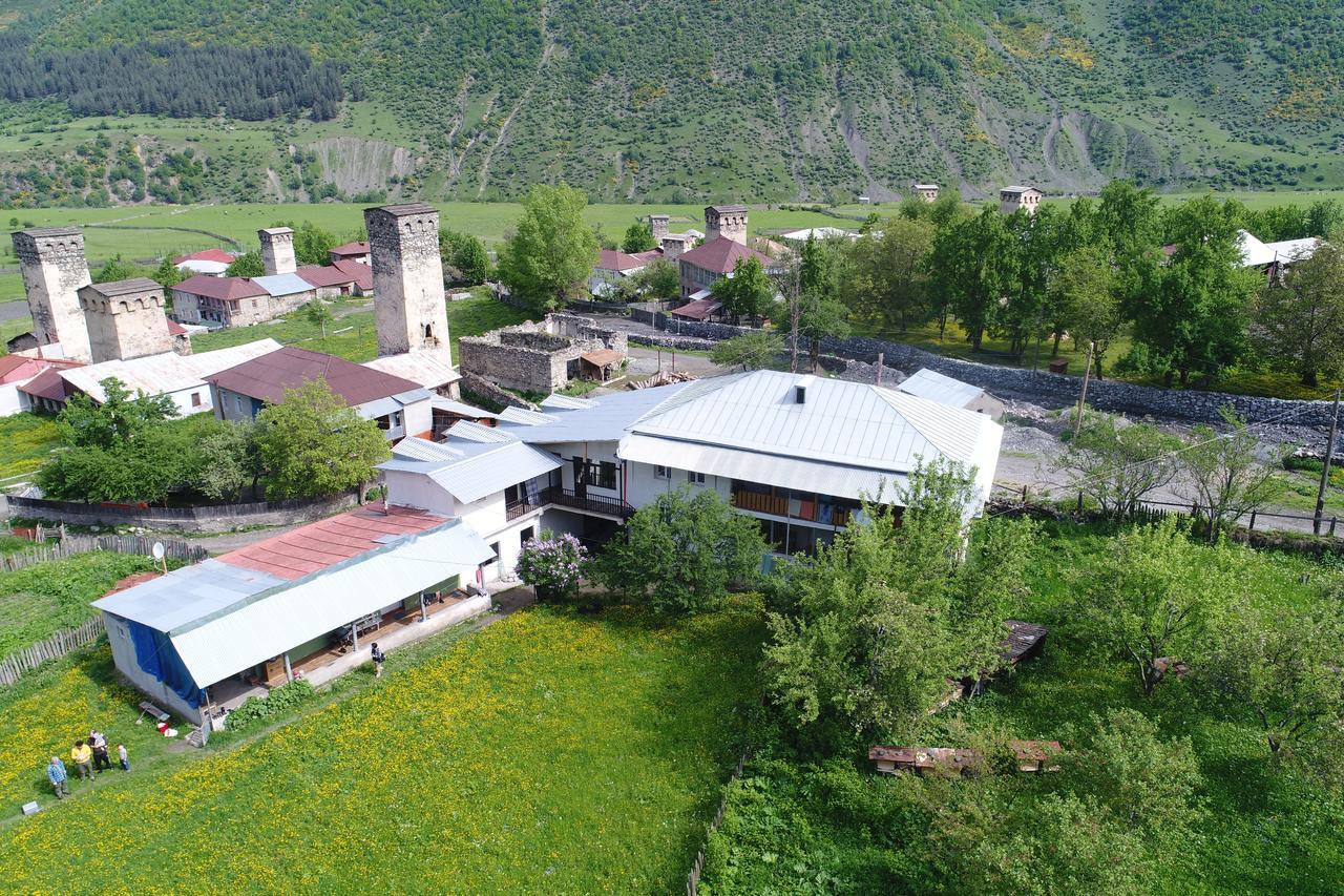 Maia'S Guesthouse Chvabiani Buitenkant foto